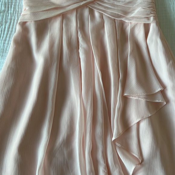 Soft pink David’s Bridal Strapless Dress. Size 6 - Picture 3 of 6
